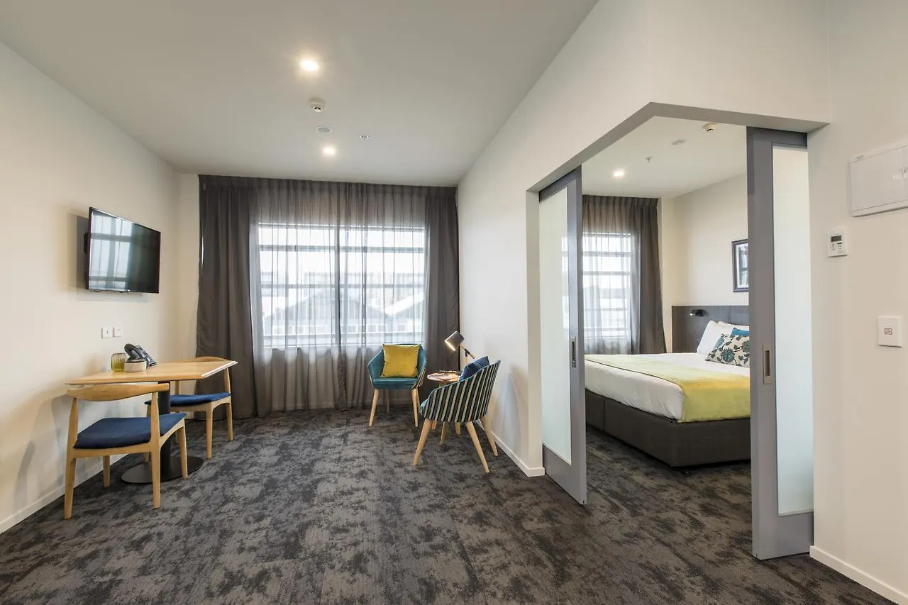 Quest On Manchester Serviced Apartments Крайстчёрч 4*,